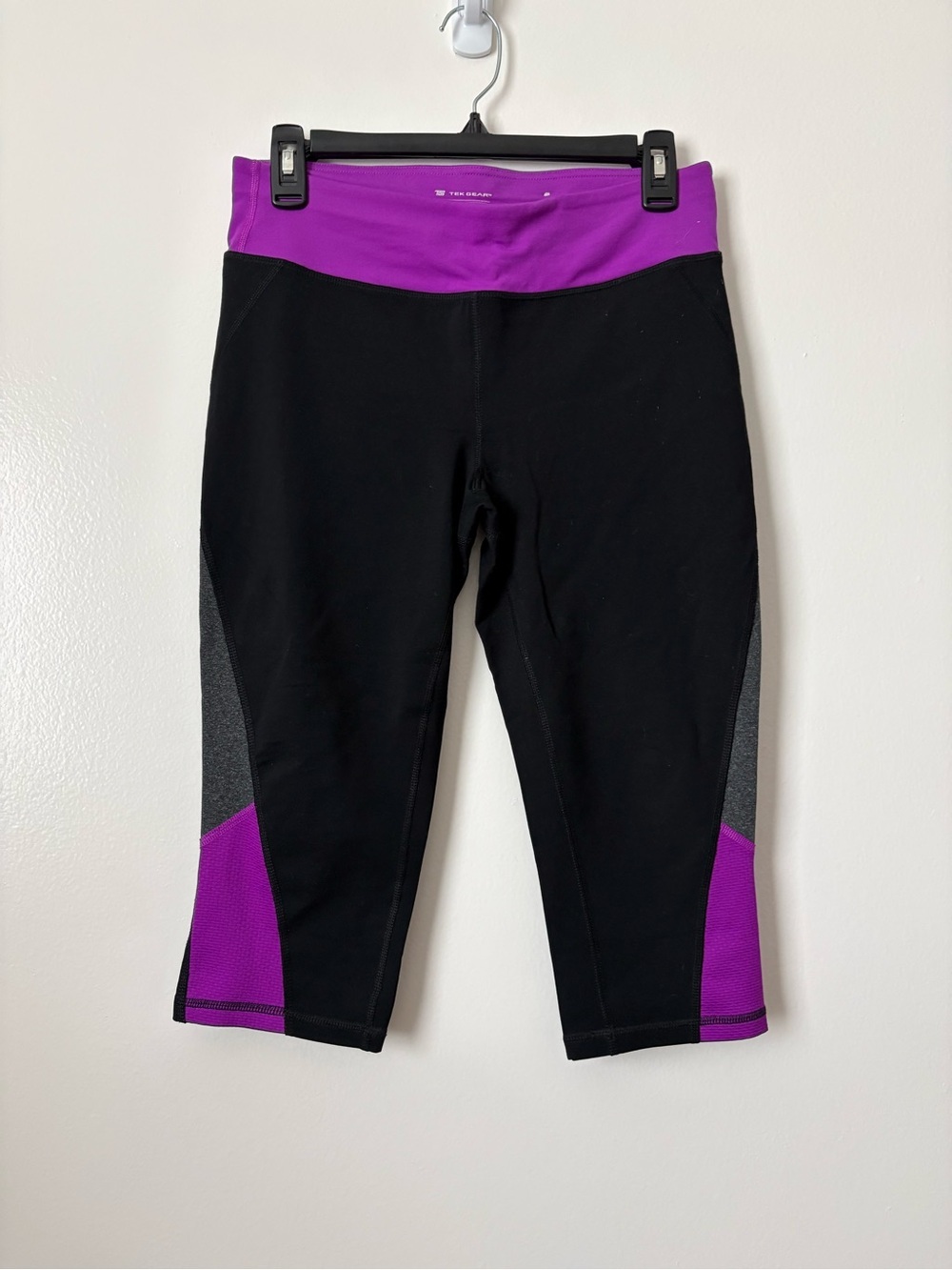 tek gear Purple Shapewear Skimmer Capri with Black Accents
